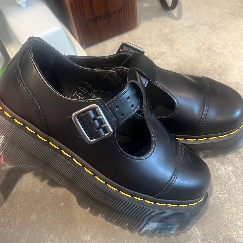 Dr martens bethan smooth polished